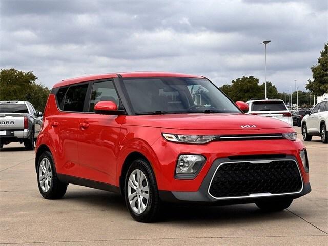 2022 kia soul lx