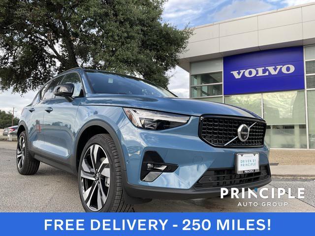 2025 volvo xc40 b5 ultra theme