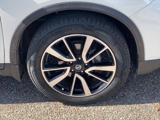 2019 nissan rogue sl