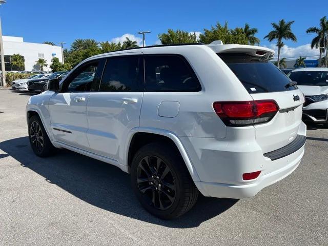 2020 jeep grand cherokee altitude