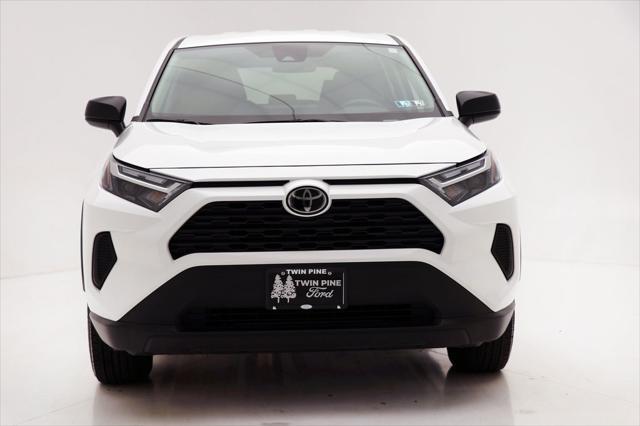 2023 toyota rav4 le