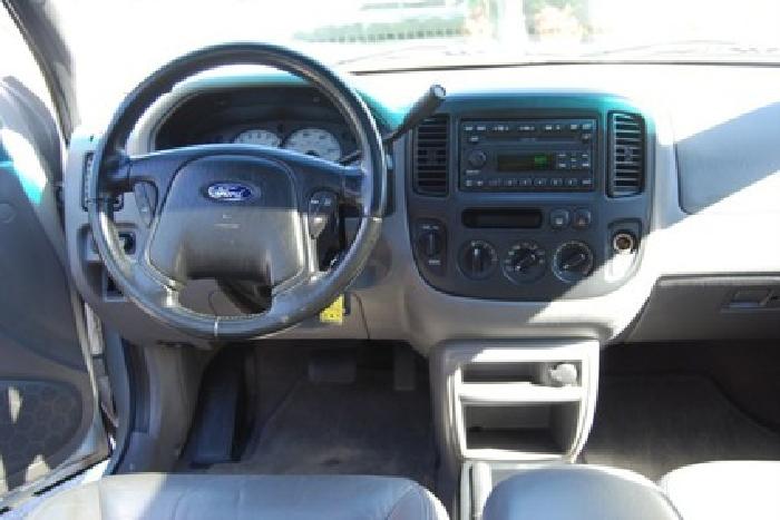 obo ford escape 4x4 loaded! super clean in ohio city, oh