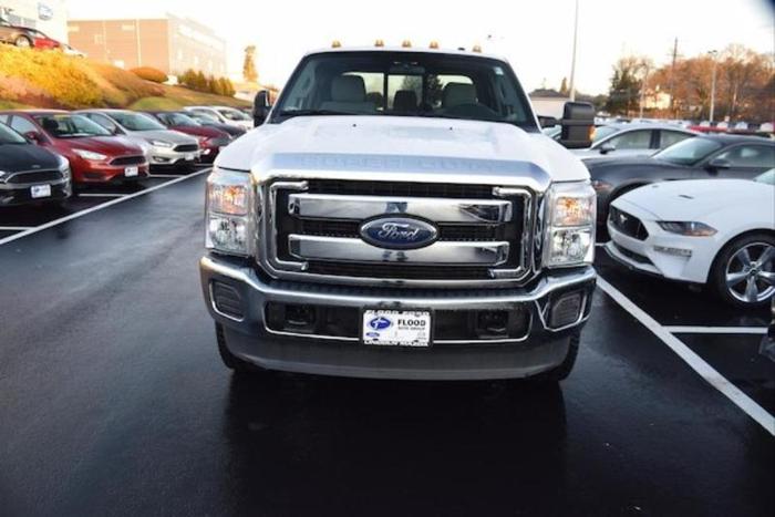 2016 ford f-350 super duty xlt 4x4 xlt 4dr crew cab 6.8 ft. sb srw pickup for sale in narragansett, rhode island