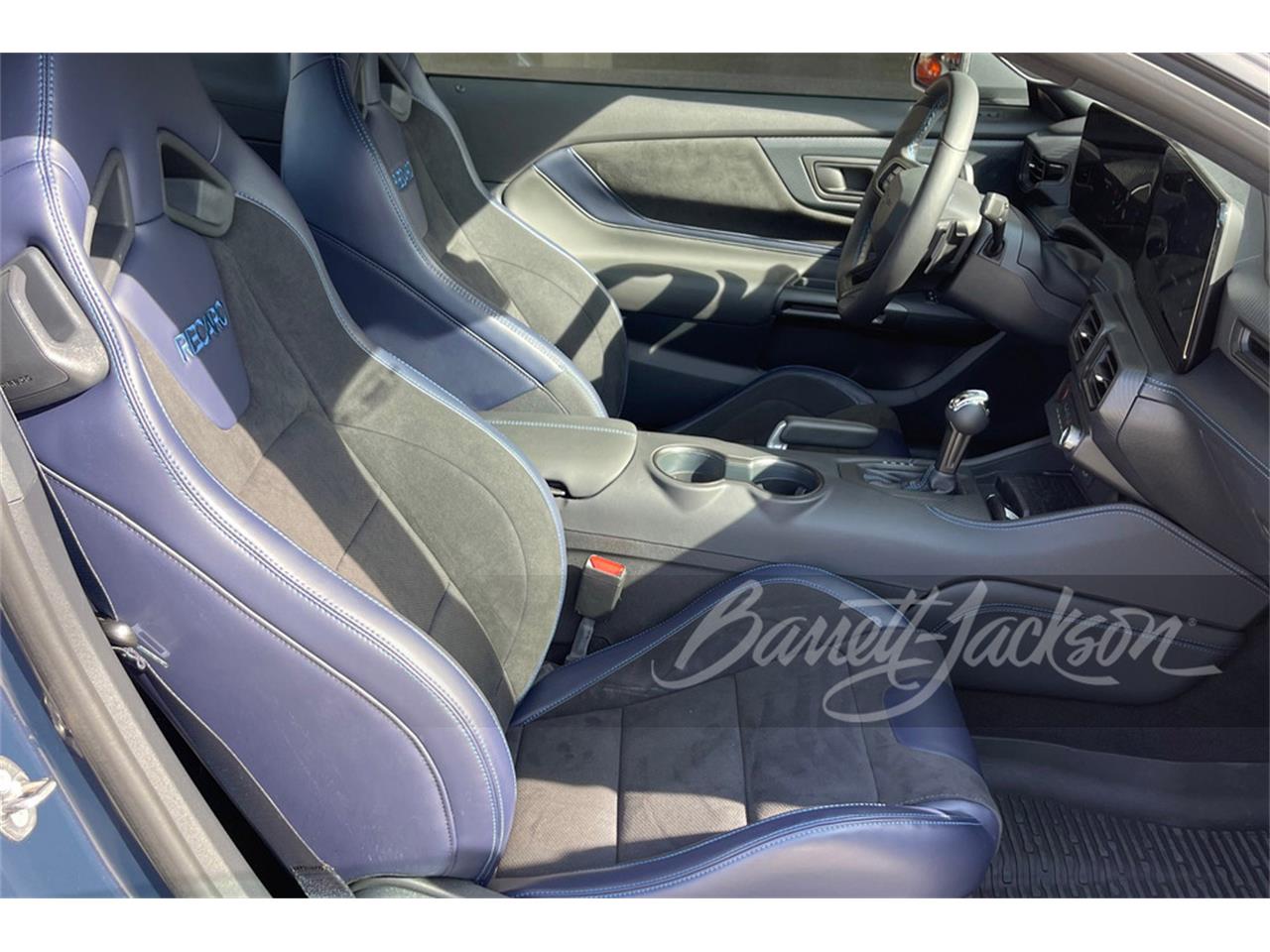 2024 ford mustang