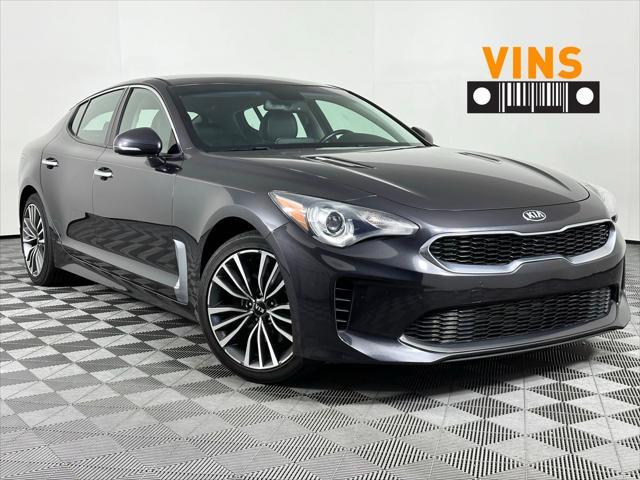2019 kia stinger base