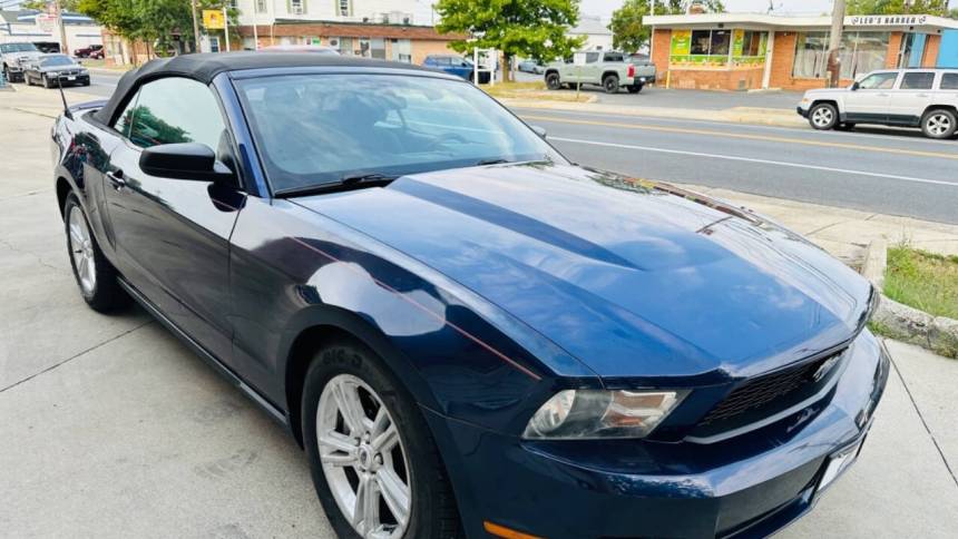 2012 ford mustang v6