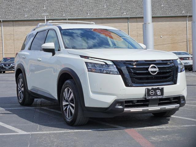2023 nissan pathfinder sl