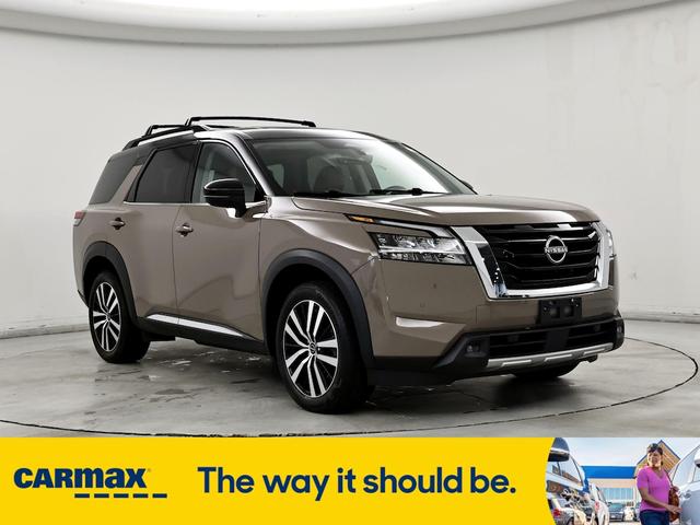 2023 nissan pathfinder platinum