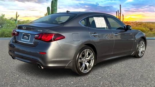 2016 Infiniti Q70