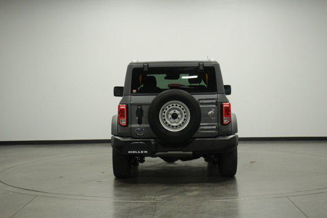 2022 ford bronco base