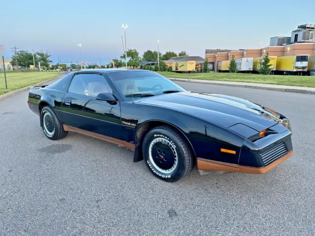 1982 pontiac firebird trans am - low miles