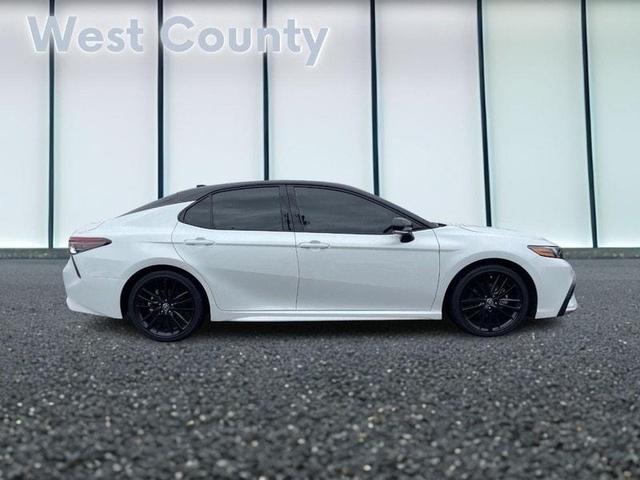 2023 toyota camry xse v6