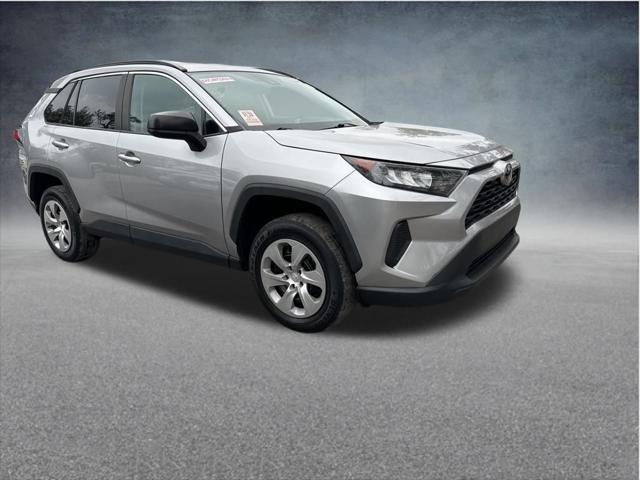 2021 toyota rav4 le