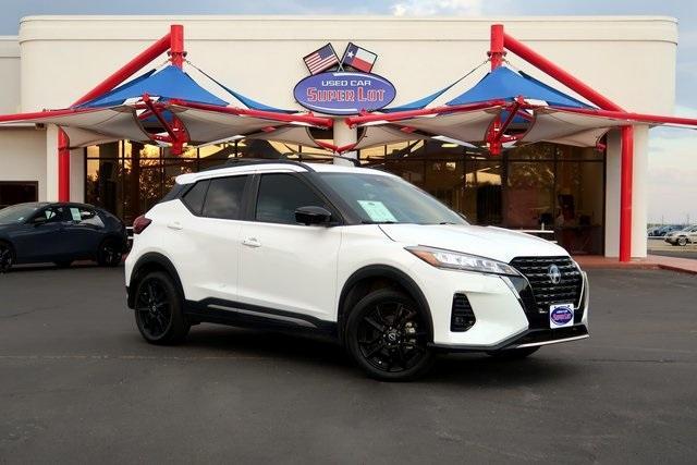 2023 nissan kicks sr