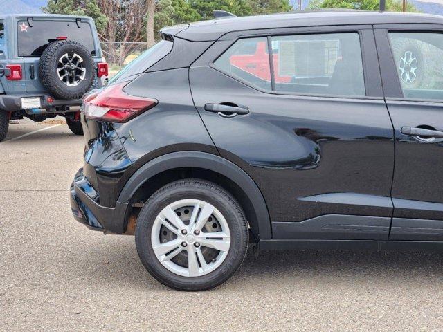 2022 nissan kicks s
