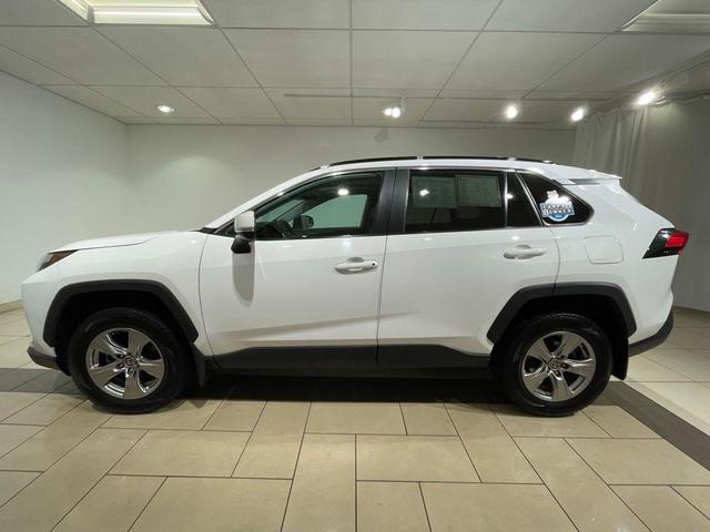 2022 toyota rav4 xle