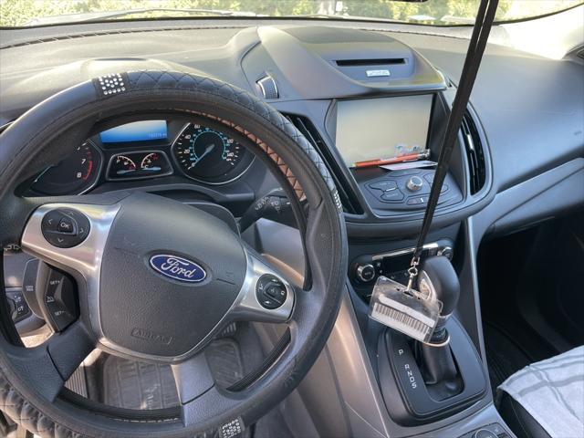 2015 ford escape se
