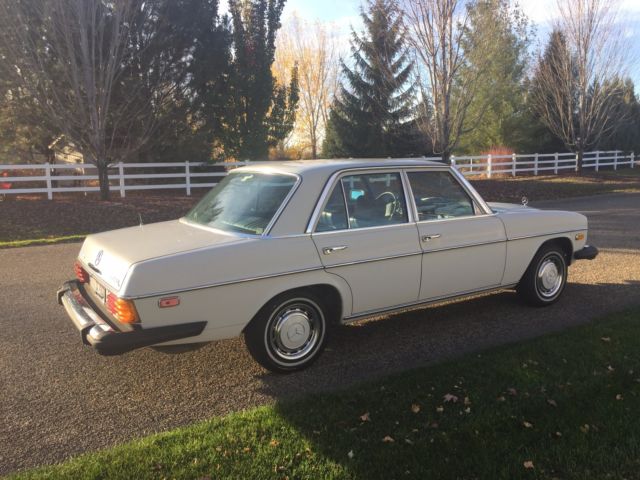 1976 mercedes 240d