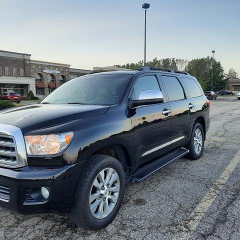 2011 toyota sequoia limited