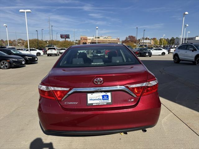 2017 toyota camry se
