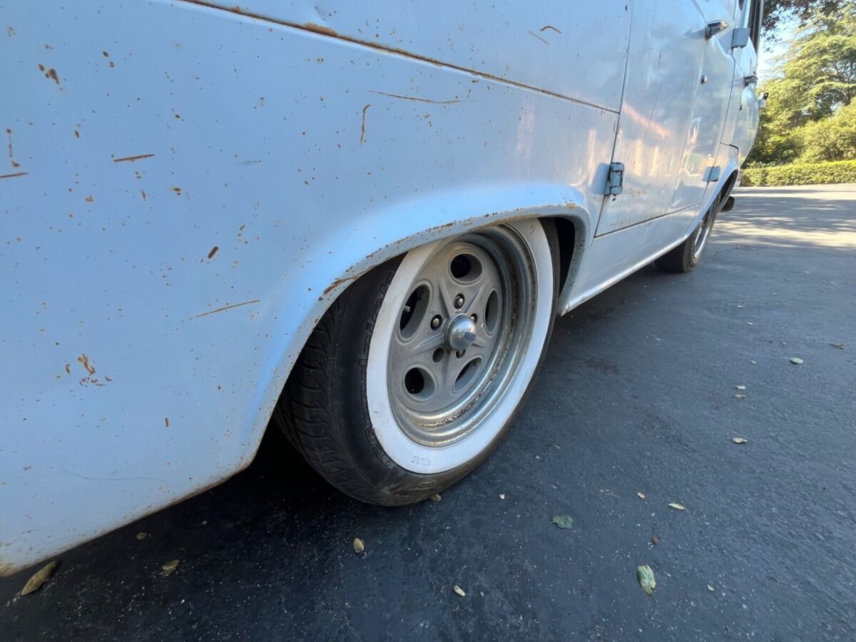 1965 ford econoline van blue