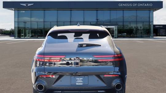 2025 Genesis GV70