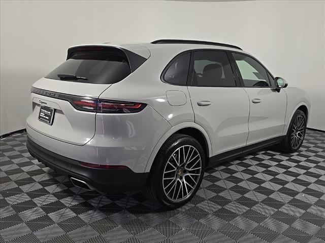 2023 porsche cayenne