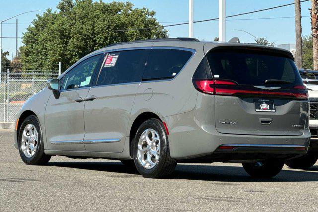 2022 chrysler pacifica limited