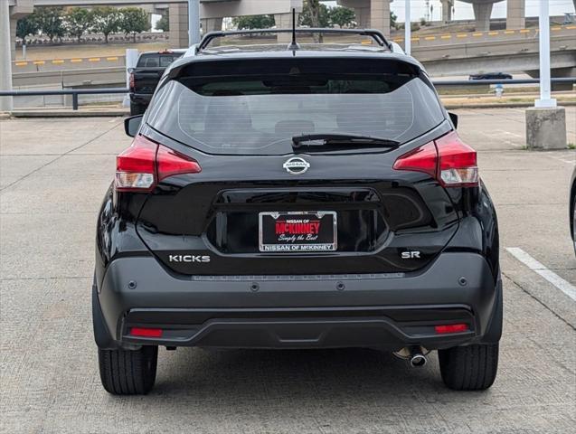 2020 nissan kicks sr