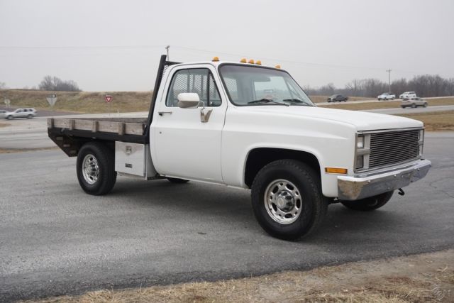 1986 gmc 3500 flatbed classic low miles clean fresh 5.7 v8 automatic transmissio