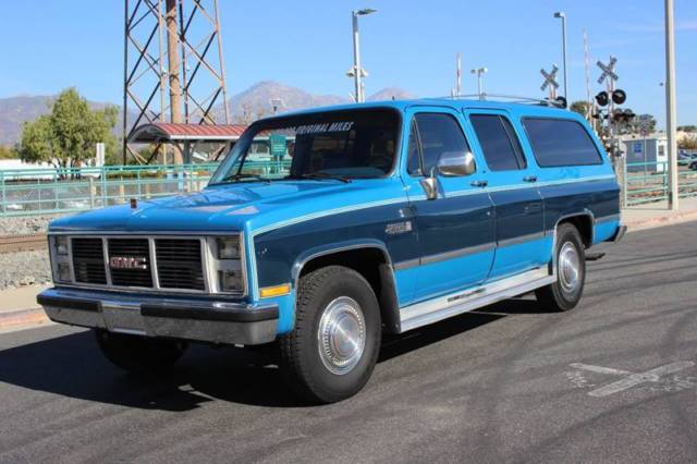 1988 gmc suburban r2500 4dr suv automatic 3-speed rwd v8 7.4l gasoline