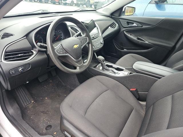 2022 chevrolet malibu fwd lt