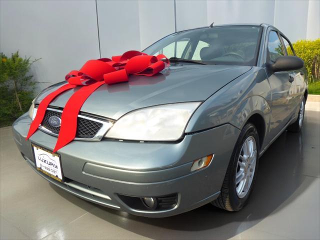 2005 ford focus zx4 s