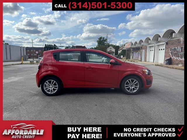 2016 chevrolet sonic lt