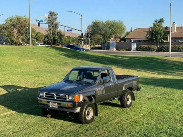 1 owner 1988 toyota pickup truck efi xtra cab sr5 4x4