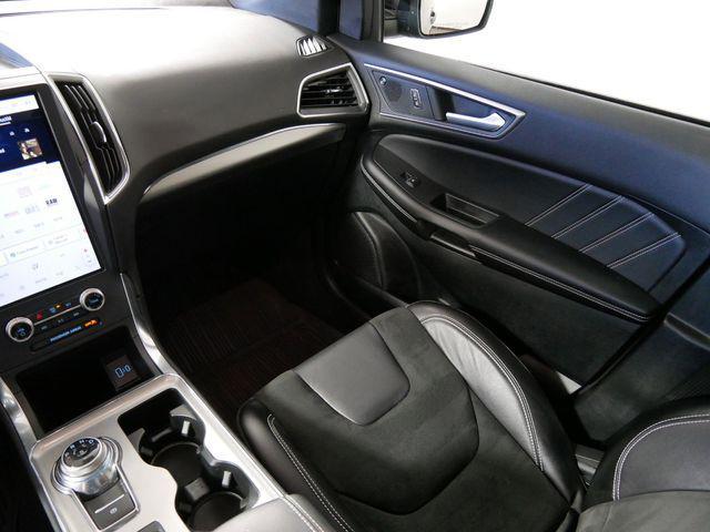 2022 ford edge st