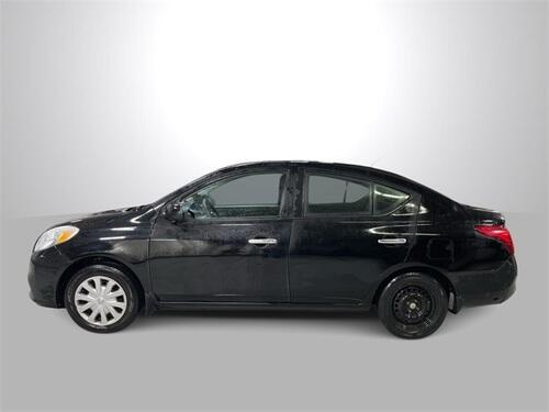 2012 nissan versa