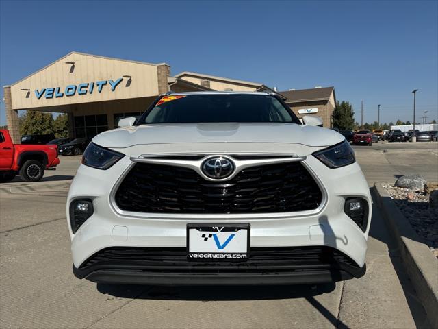 2022 toyota highlander xle
