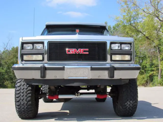 1983 chevy short wide gmc suburban clip 454 cold a/c 73,xxx miles nice 4x4