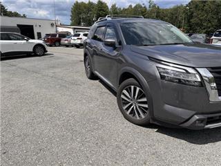 2022 Nissan Pathfinder platinum