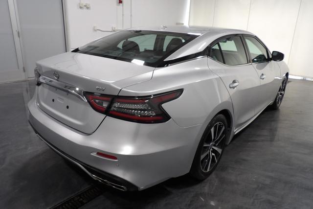 2023 nissan maxima sv