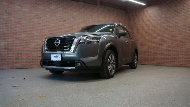 2022 nissan pathfinder sl 4wd