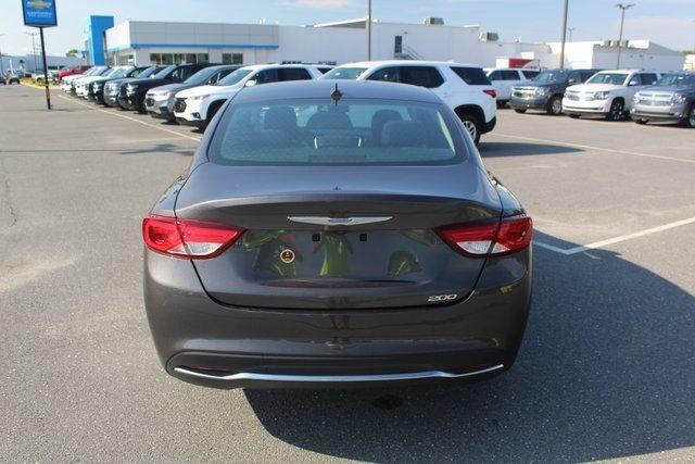 used 2015 chrysler 200 limited milford, de 19963 for sale in milford, delaware