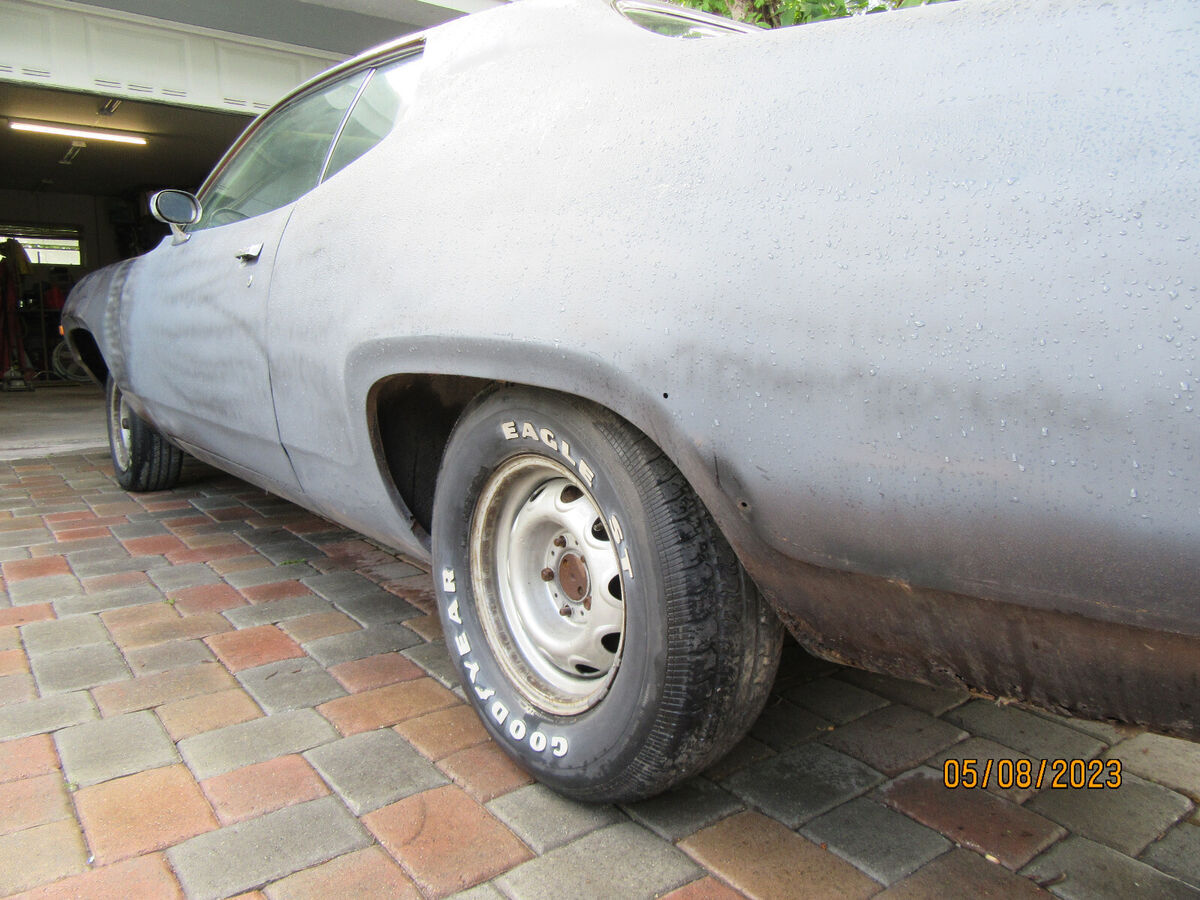 1972 plymouth satellite make offer ! , 90%, nice body , runs , roadrunner gtx