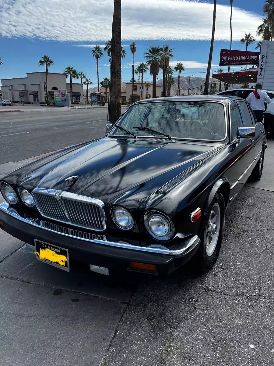 1987 jaguar vanden plas sedan black vanden plas
