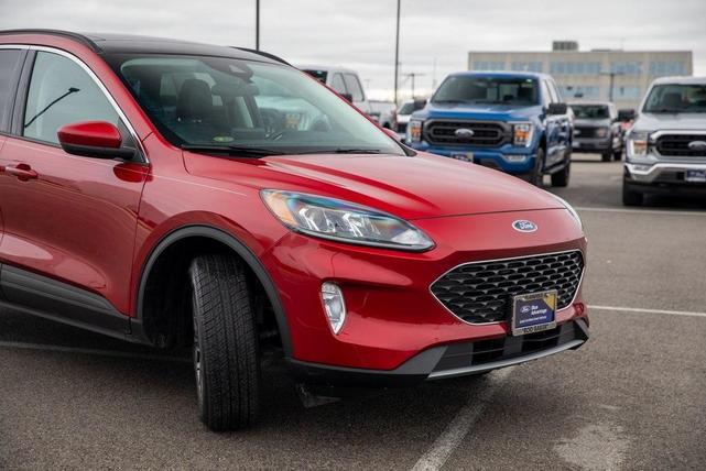 2022 ford escape sel
