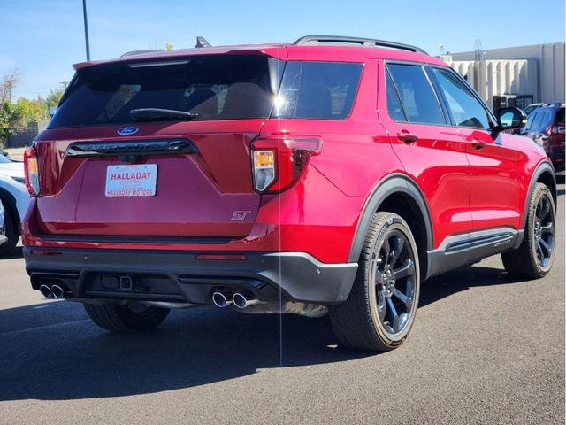 2022 ford explorer st