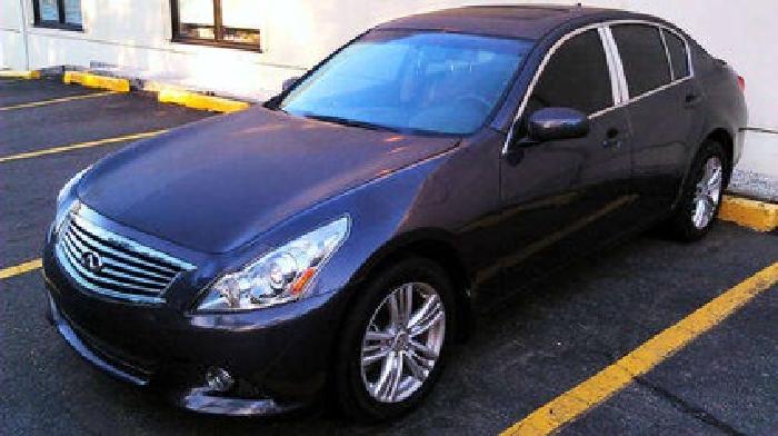 2010 infiniti g37xs in new hyde park, ny