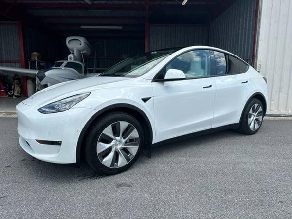 2022 tesla model y in green bay, wisconsin