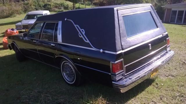 1989 oldsmobile custom cruiser hearse